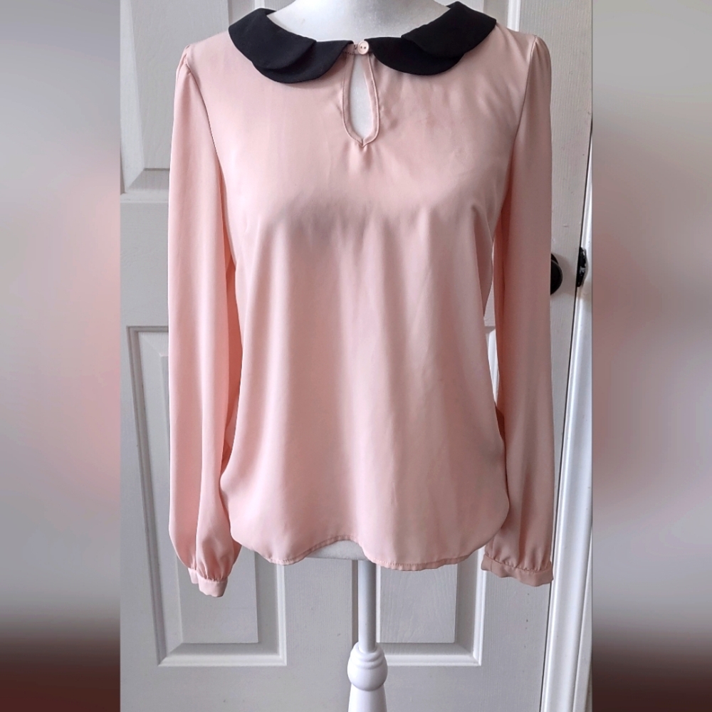 one clothing Pink Blouse with Black Peter Pan Collar